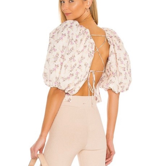 LPA Tops - Puff sleeve top
